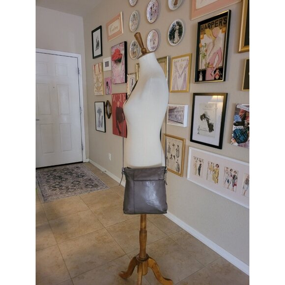 HOBO International CHALKY GREEN GRAY GENUINE LEATHER SHOULDER BAG HANDBAG PURSE - Picture 3 of 7